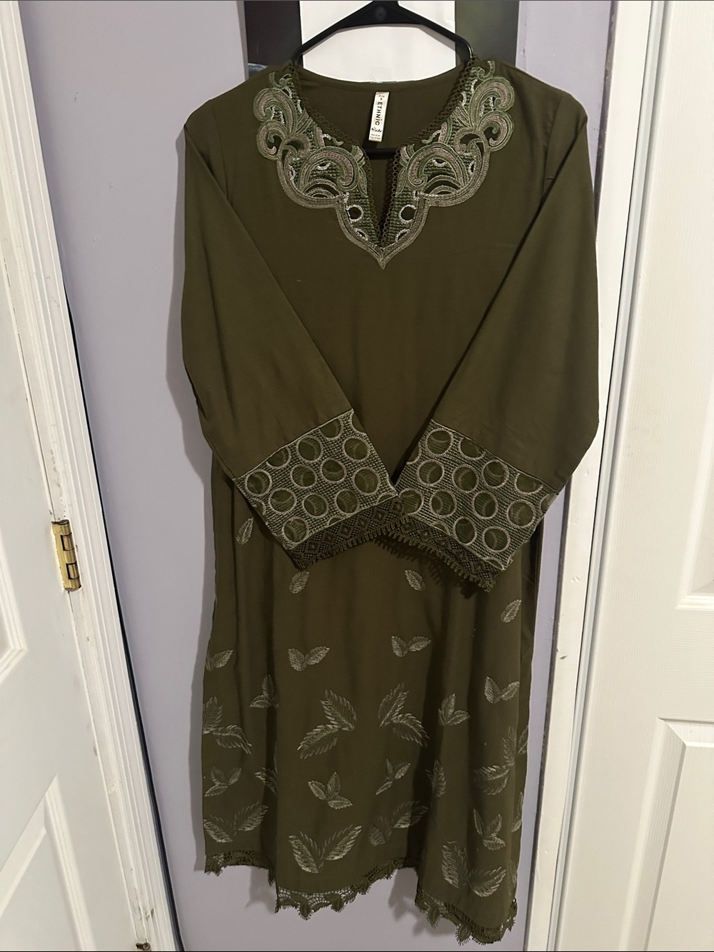 Embroidered Khaddar 2 pieces shehr length 44 trouser 35 inches new without tag